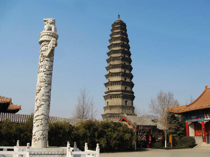 實(shí)拍佛都汶上大寶相寺的“悟空佛牙” - 張子涵 - 張子涵的博客