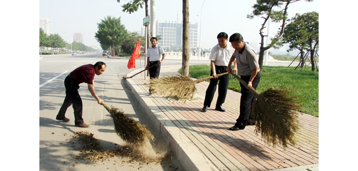 汶上縣開展城鄉(xiāng)“義務(wù)勞動日、文明我先行”環(huán)境衛(wèi)生綜合整治活動