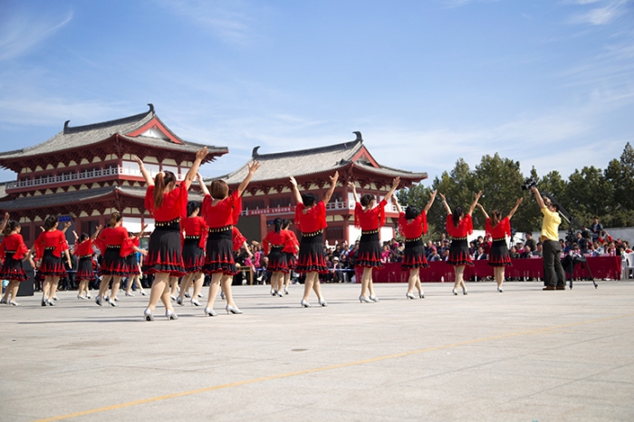 汶上縣“美麗中都魅力家庭”才藝展演活動(dòng)拉開(kāi)帷幕
