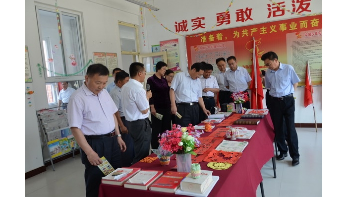 全縣義務教育均衡發(fā)展現場推進暨教育工作會議召開