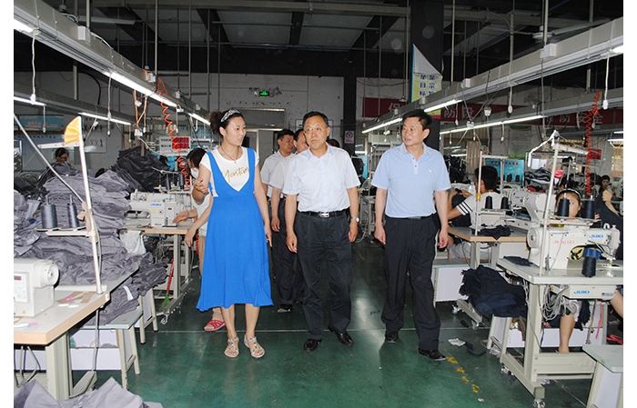 市總工會領(lǐng)導來我縣督導“查保促”活動開展情況