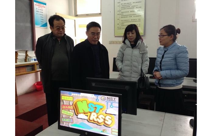 市電教館對我縣第三批數(shù)字化校園和機器人教育實驗室試點學(xué)校進(jìn)行評估驗收
