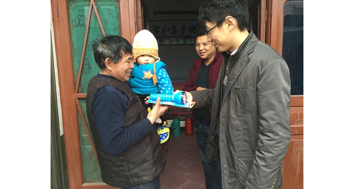 精準扶貧，團在行動——汶上共青團汶上縣委到聯(lián)建村走訪慰問本文為汶上信息港轉(zhuǎn)載自互 ...