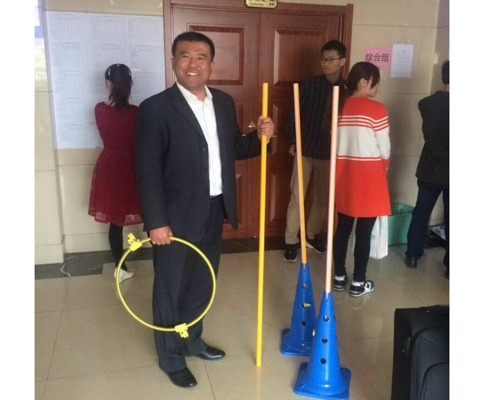 “師德典型在身邊”——縣教體局教研室綜合科科長(zhǎng)楊則兵