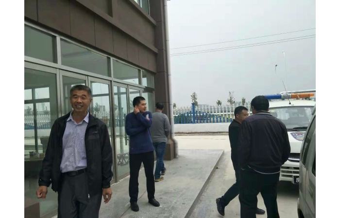 汶上縣人民政府 工作動態(tài) 縣房管局督導(dǎo)公共租賃性住房華城雅居項(xiàng)目建設(shè)情況