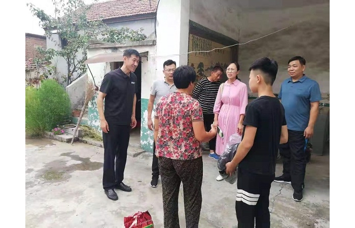 汶上縣人民政府 部門動(dòng)態(tài) 汶上縣統(tǒng)計(jì)局開展"扶貧救孤護(hù)苗"行動(dòng)