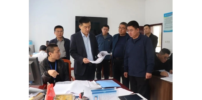 縣委常委、副縣長(zhǎng)魏中齊視察汶上縣普查登記工作